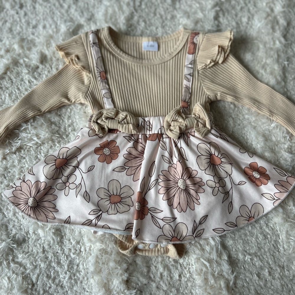 Floral Baby Bodysuit Dress with Ruffled Sleeves 6-9M - Picture 2 of 3